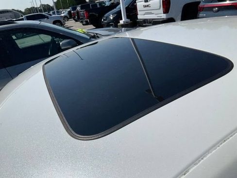 Used 2024 Honda Accord Sport image 9