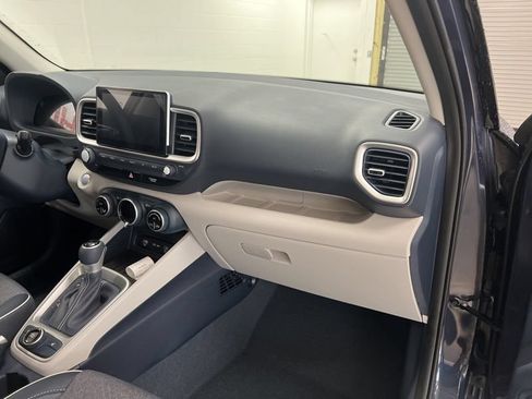 New 2026 Hyundai Venue SEL FWD image 12