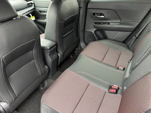 New 2026 Nissan Kicks SR image 9