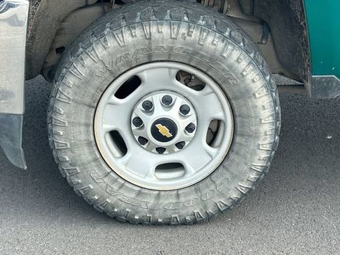 Used 2017 Chevrolet Silverado 2500 W/T AWD/4WD image 11