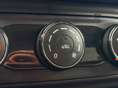 Used 2024 Chevrolet Trax LS image 25