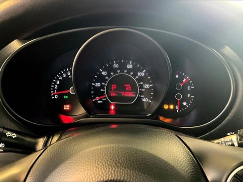 Used 2017 Kia Soul + image 13