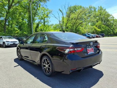 Certified 2024 Toyota Camry SE FWD image 6