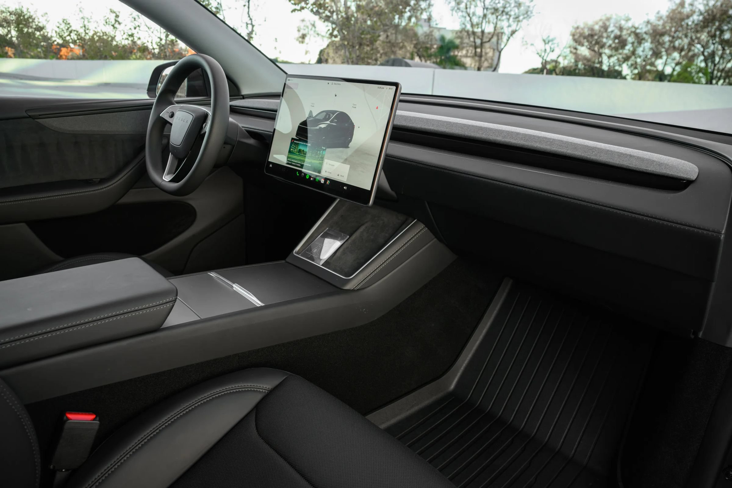 Used 2026 Tesla Model Y AWD image 32