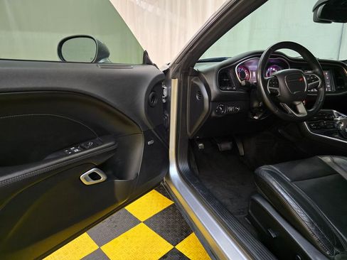 Used 2015 Dodge Challenger SXT Plus image 14