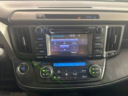 Used 2018 Toyota RAV4 Adventure image 26