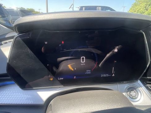 Used 2024 Chevrolet Trax LT w/ Driver Confidence Package FWD image 15