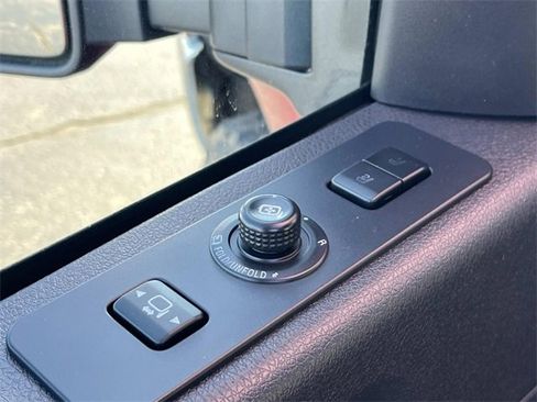 Used 2016 Ford F350 Lariat w/ Lariat Ultimate Package image 30