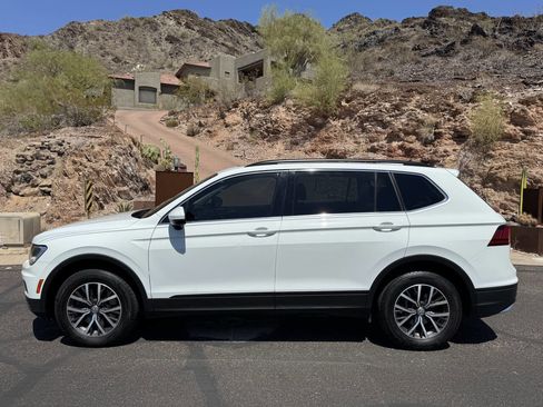 Used 2019 Volkswagen Tiguan SE image 8
