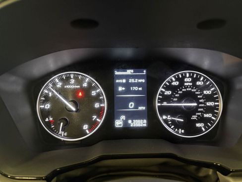 Used 2024 Subaru Outback Premium AWD/4WD image 30