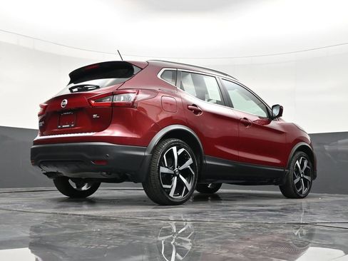 Used 2022 Nissan Rogue Sport SL w/ Premium Package FWD image 25