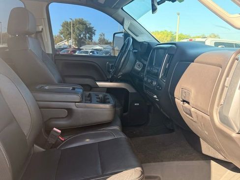 Used 2017 Chevrolet Silverado 2500 LT w/ Midnight Edition image 4