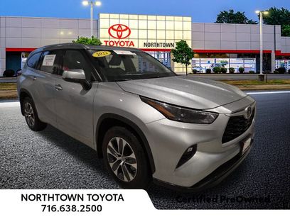 Used 2022 Toyota Highlander XLE