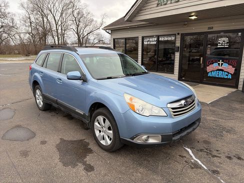Used 2012 Subaru Outback 2.5i w/ Alloy Wheel Pkg image 8