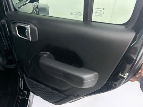 Used 2023 Jeep Wrangler Unlimited w/ Convenience Group image 29