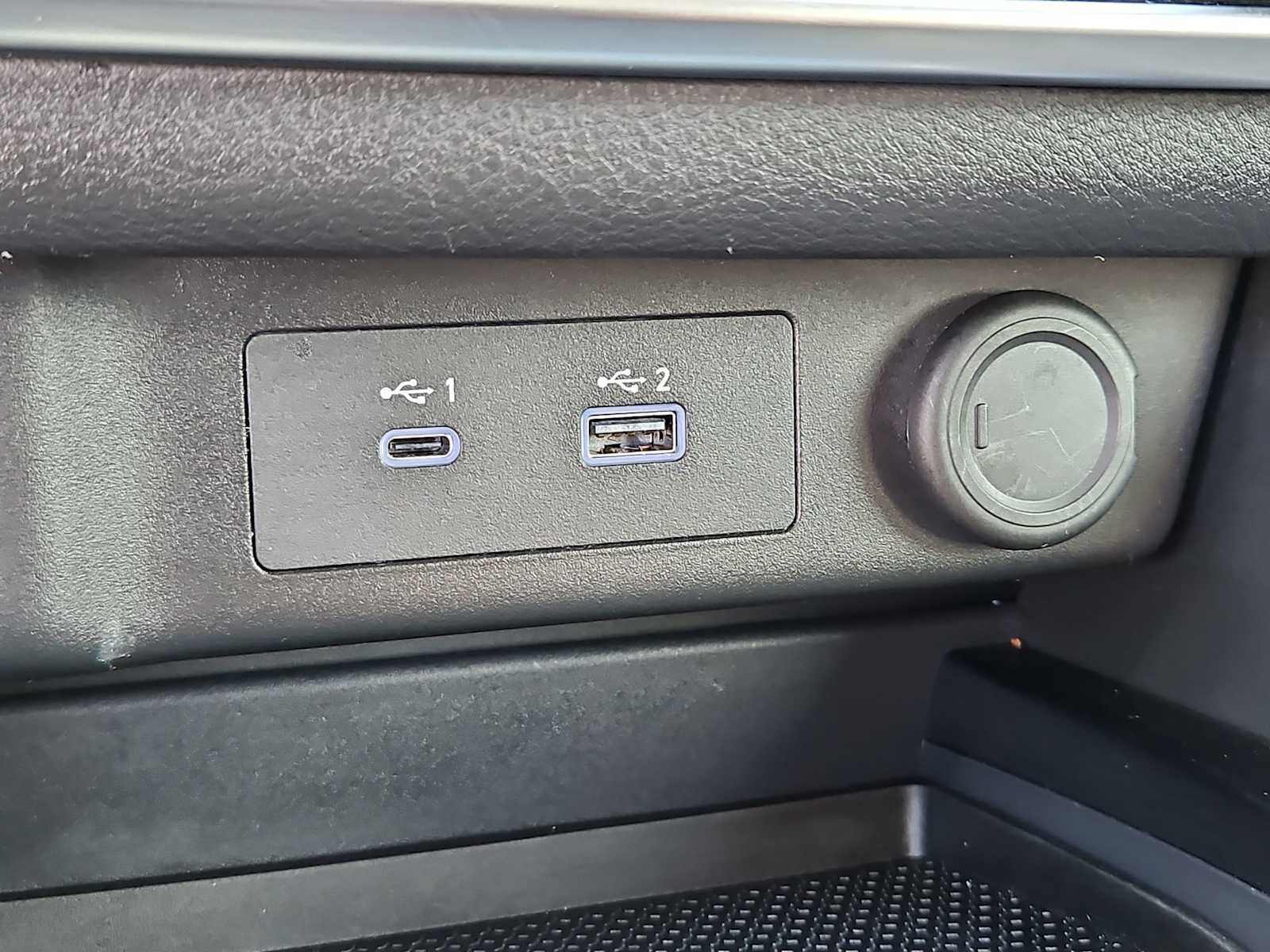 Used 2023 Nissan Rogue SV w/ SV Premium B Package FWD image 30