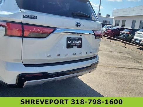 Used 2023 Toyota Sequoia Limited w/ Tow Technology Package AWD/4WD image 33