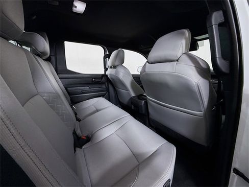 Used 2024 Toyota Tacoma 2WD Double Cab image 29