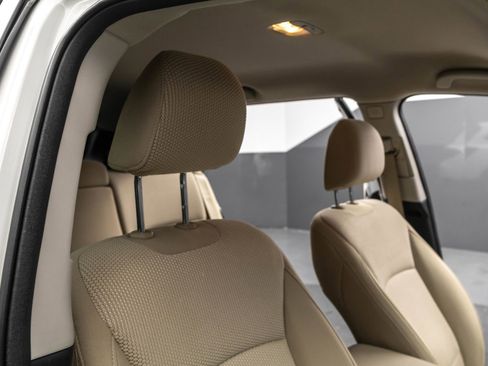 Used 2017 Subaru Outback 2.5i Premium image 40