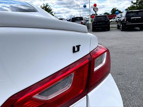 Used 2018 Chevrolet Malibu LT FWD image 9