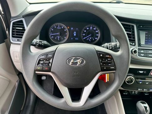 Used 2017 Hyundai Tucson SE image 29