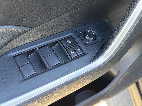 Used 2023 Toyota RAV4 LE image 15