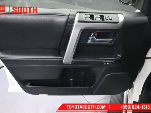 Used 2023 Toyota 4Runner Limited AWD/4WD image 24