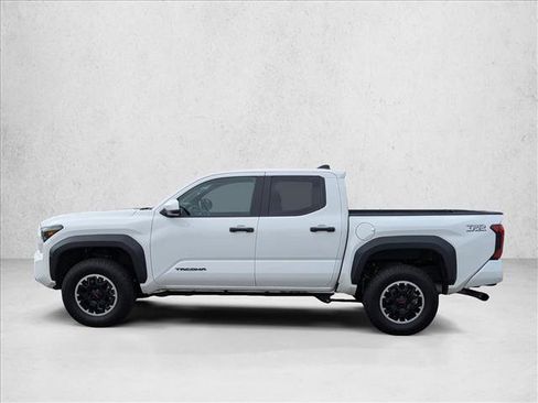 Used 2024 Toyota Tacoma TRD Off-Road image 8