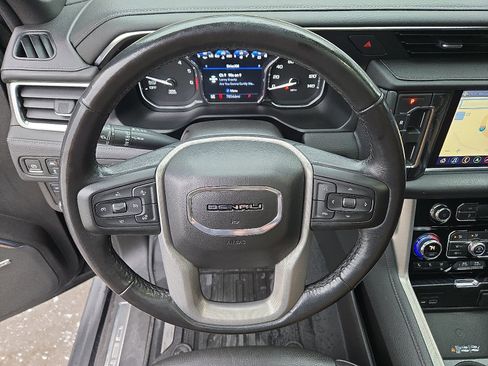 Used 2021 GMC Yukon Denali w/ Denali Ultimate Package image 21