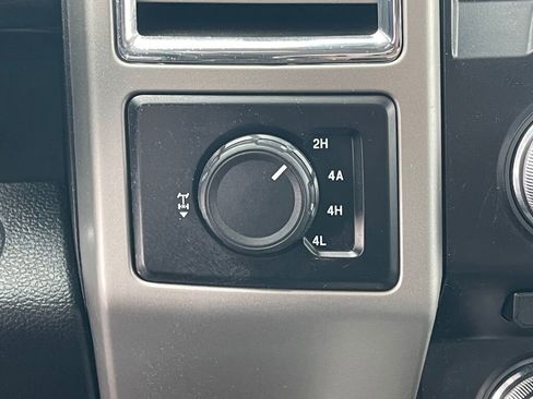 Used 2015 Ford F150 Lariat w/ Equipment Group 502A Luxury image 12