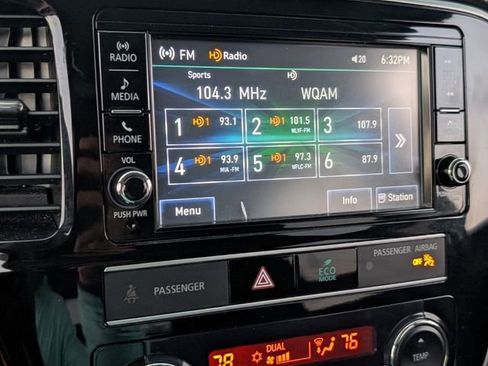 Used 2019 Mitsubishi Outlander ES image 19