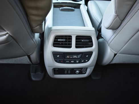 Certified 2019 Honda Pilot Elite image 32