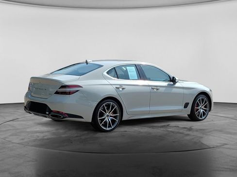 Used 2025 Genesis G70 2.5T AWD/4WD image 7