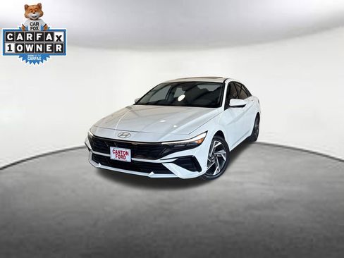 Used 2025 Hyundai Elantra SEL FWD image 1