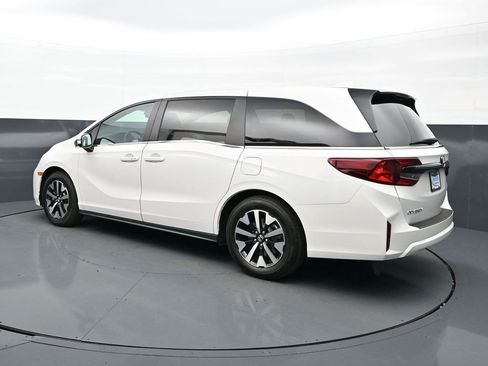 Used 2026 Honda Odyssey EX-L image 5