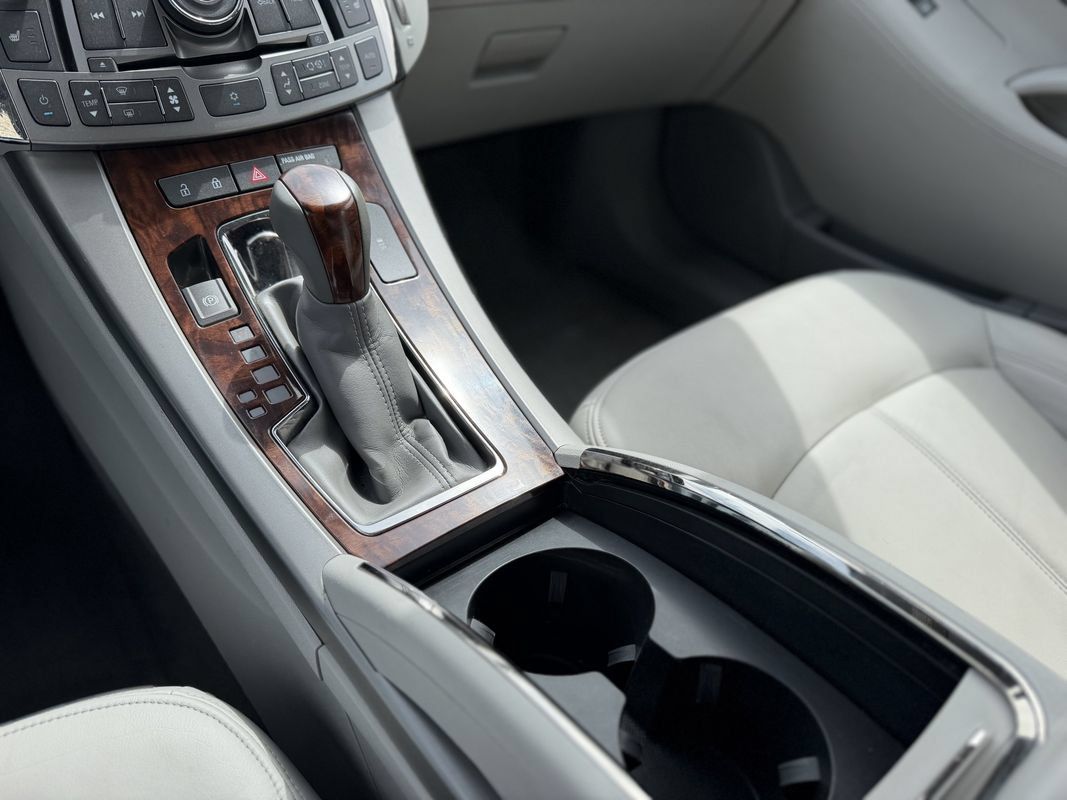 Used 2010 Buick LaCrosse CXL FWD image 21