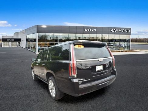 Certified 2019 Cadillac Escalade ESV Platinum AWD/4WD image 5