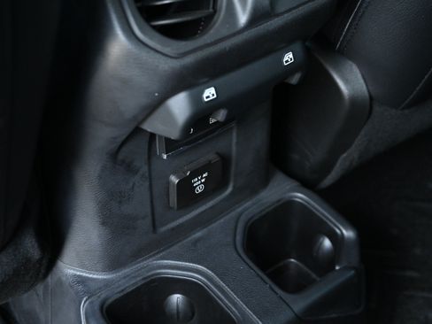 Used 2021 Jeep Gladiator Sport AWD/4WD image 34
