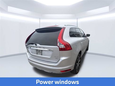 Used 2016 Volvo XC60 T6 w/ Proximity Package AWD/4WD image 22