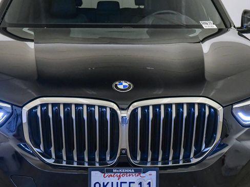 Used 2022 BMW X5 xDrive40i w/ Premium Package AWD/4WD image 8