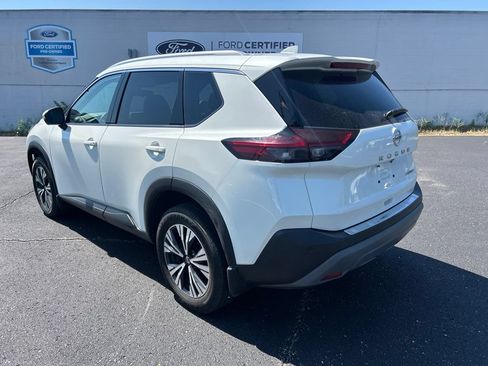 Used 2021 Nissan Rogue SV w/ Premium Package AWD/4WD image 7