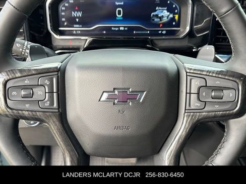 Used 2025 Chevrolet Silverado 1500 ZR2 w/ Technology Package image 25