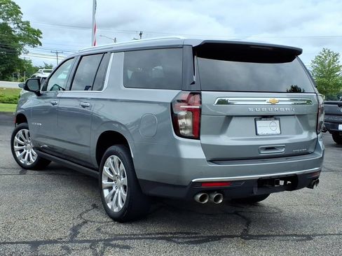 Used 2023 Chevrolet Suburban Premier AWD/4WD image 5