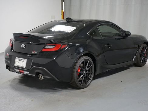 New 2025 Toyota GR86 Premium image 8