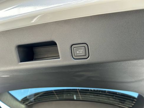 New 2026 GMC Acadia Elevation AWD/4WD image 38