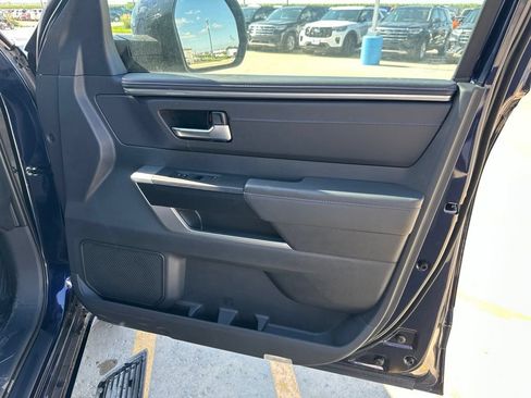 Used 2025 Toyota Tundra Platinum AWD/4WD image 34