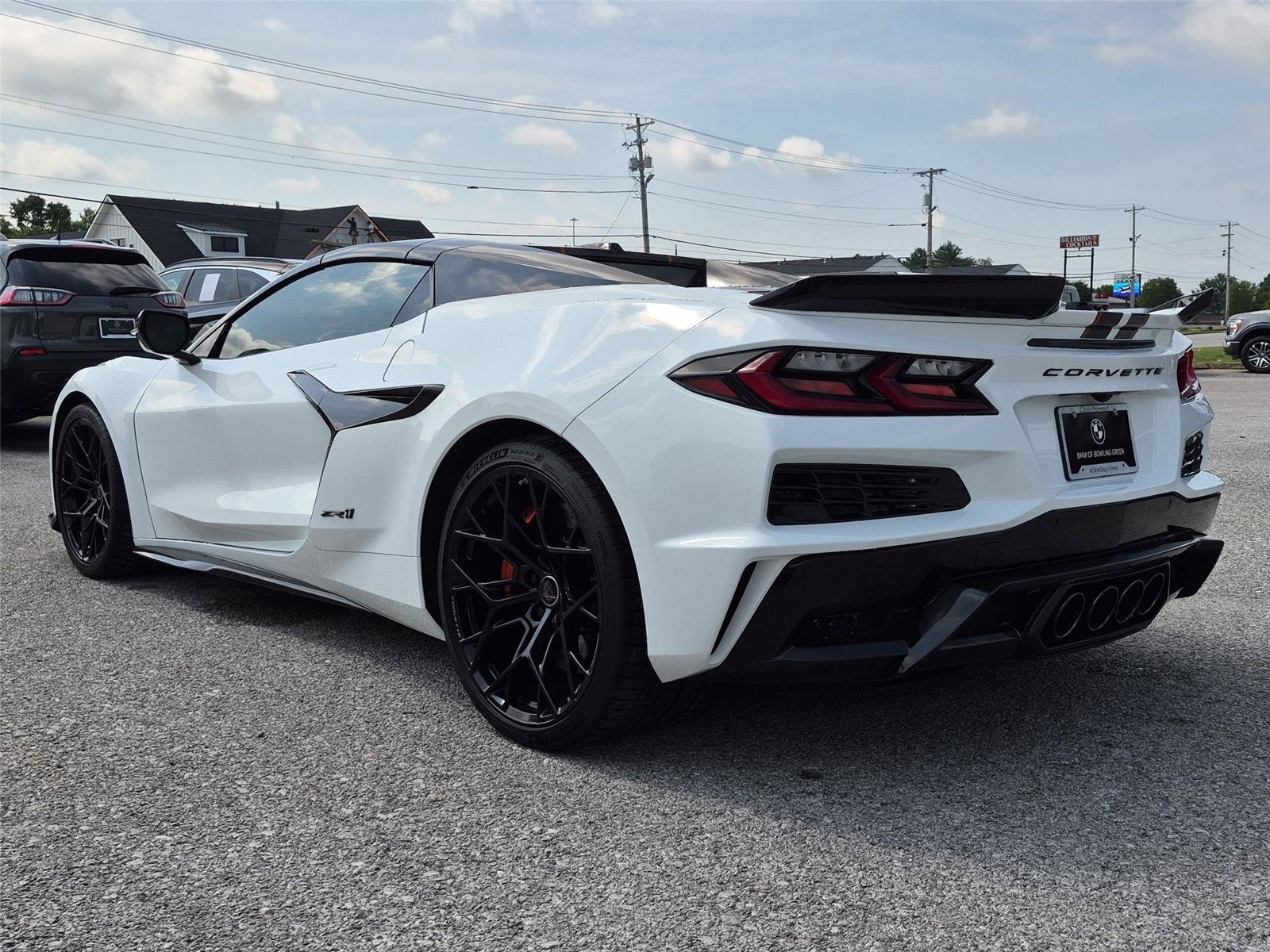 Used 2026 Chevrolet Corvette ZR1 w/ Stealth Interior Trim Package RWD image 3