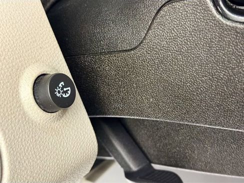 Used 2011 Chevrolet Equinox LT image 10