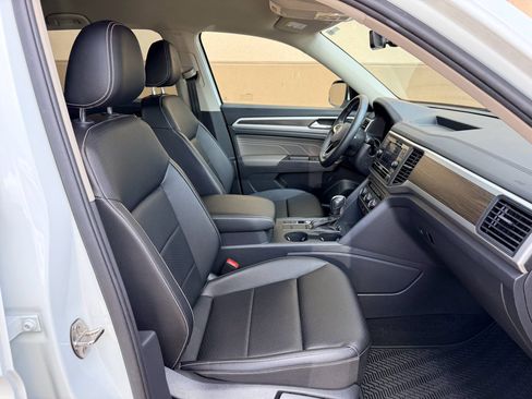 Used 2022 Volkswagen Atlas SE FWD image 11