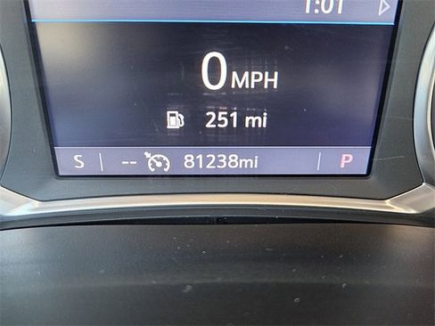 Used 2020 Chevrolet Traverse LT image 25